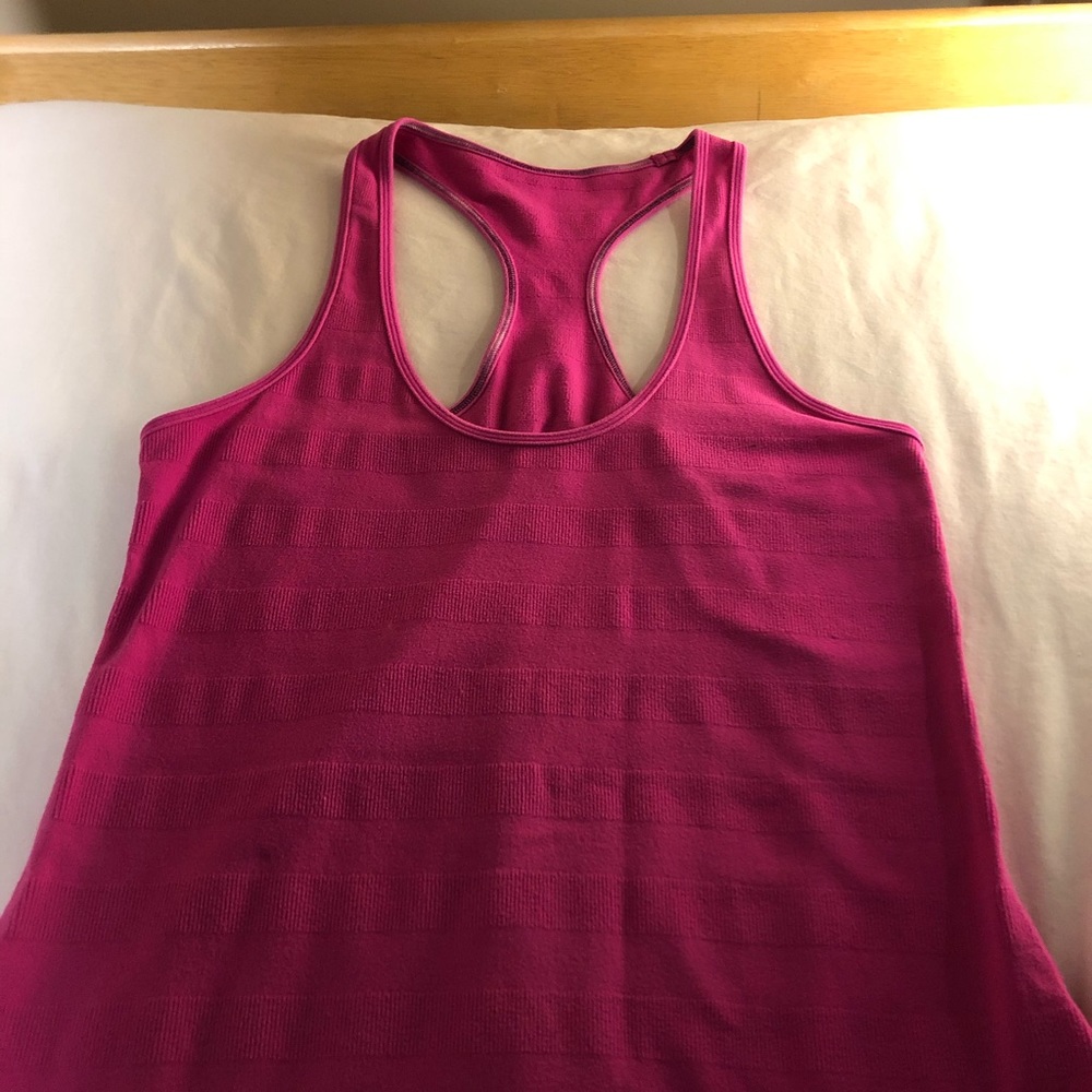 Lululemon tank top